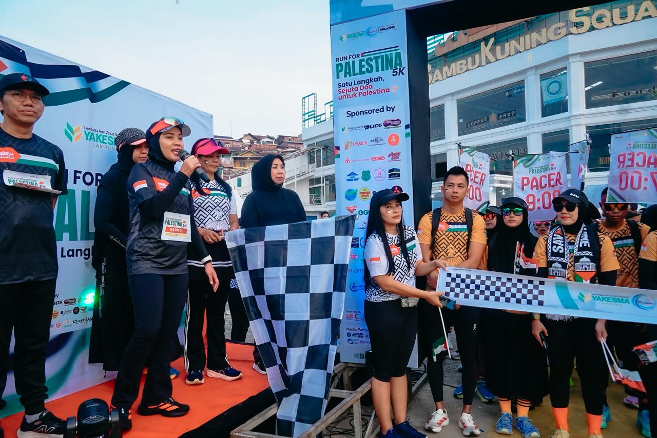 Purnama Wulan Sari Lepas Peserta Charity Run For Palestina, Lari Bersama untuk Kemanusiaan